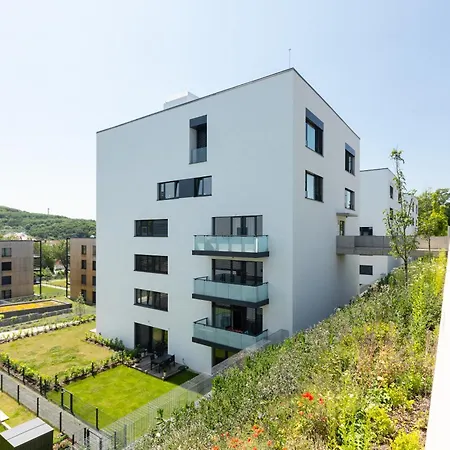Apartment Contemporary With Garage Parking Prague