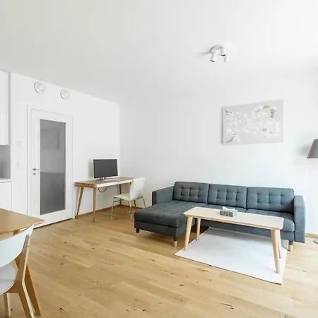 Contemporary With Garage Parking Prag