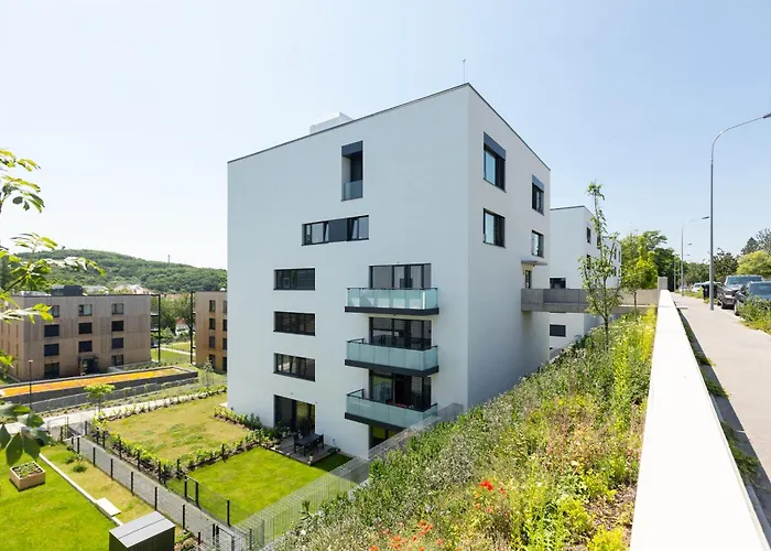 Apartment Contemporary With Garage Parking Prague
